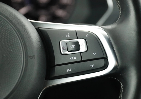 Volkswagen Tiguan Allspace cena 139800 przebieg: 99877, rok produkcji 2018 z Szlichtyngowa małe 466